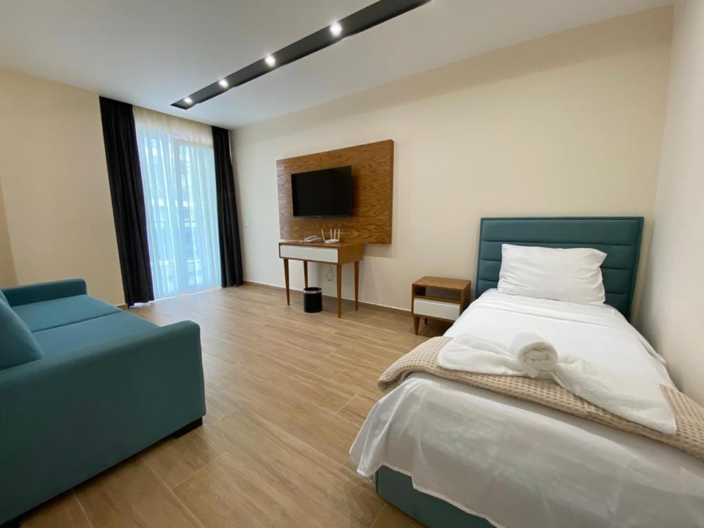 Milenium Hotel Shengjin Luaran gambar